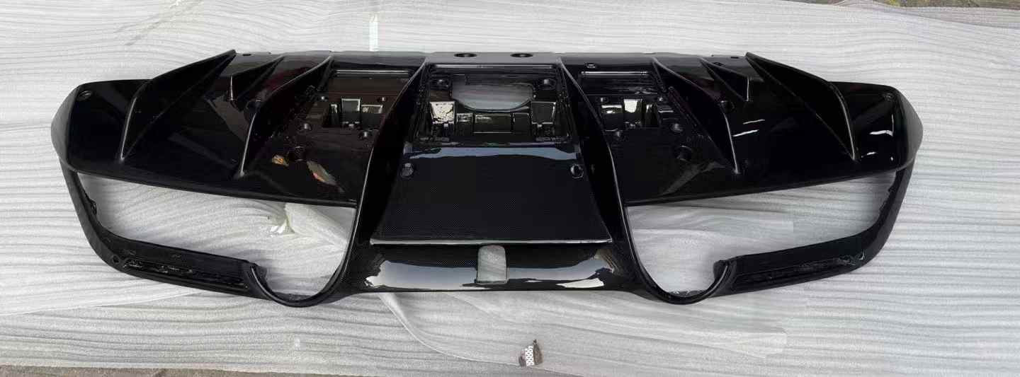 Ferrari F8 Carbon Fiber OEM Diffuser