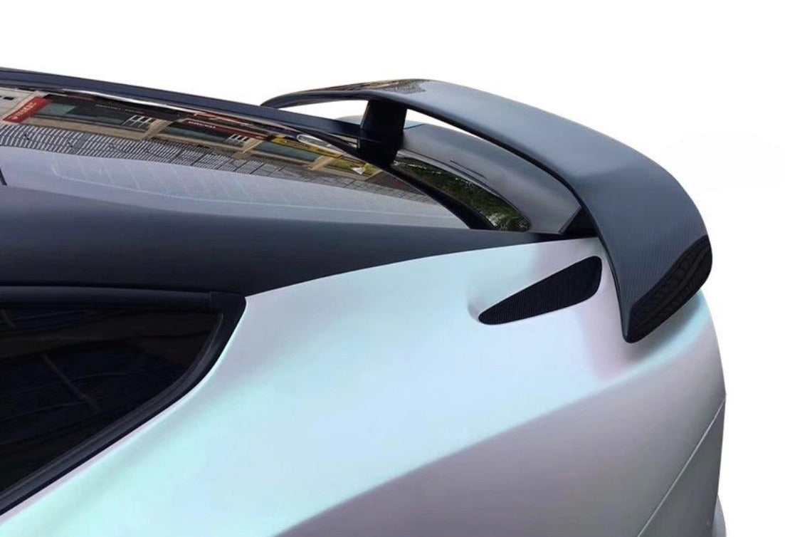 Ferrari F12 Novitec Rosso carbon fiber spoiler