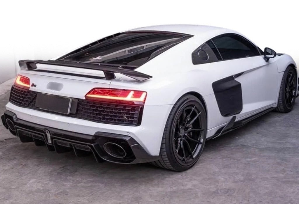 Audi R8 update capristo Style Body Kit