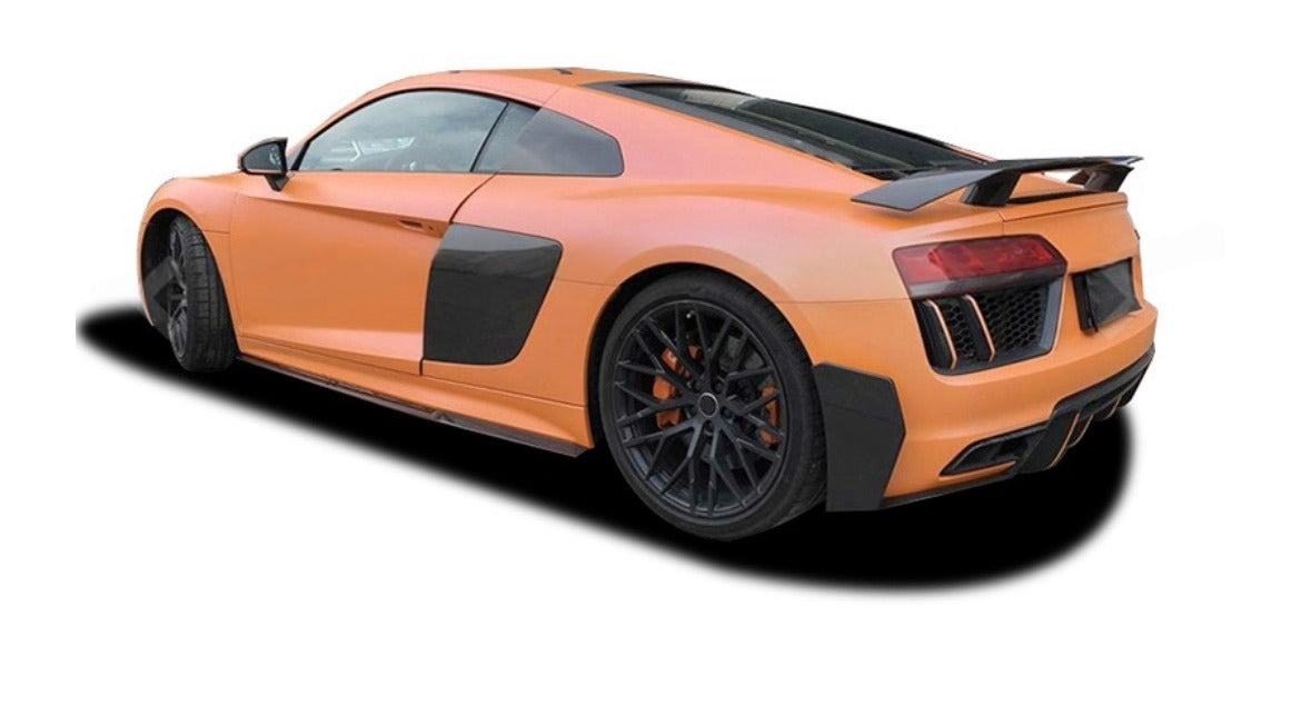 16-18 Audi R8 Carbon Fiber Side Skirts
