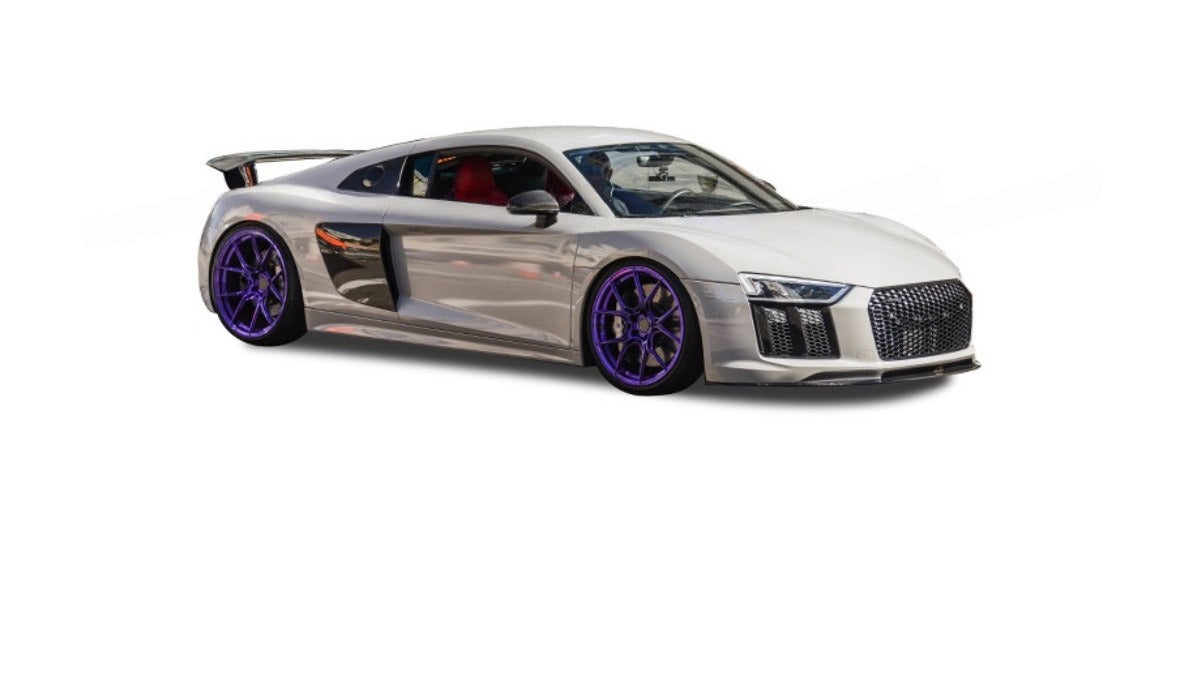 Audi R8 modified Vorsteiner carbon fiber front lip